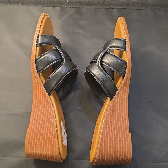 BRAND NEW BAMBOO THIN STUDDED LINER DESIGN WOMENS WEDGE SANDAL - Picture 13 of 15